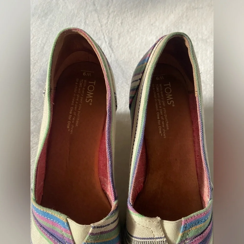 Toms Women’s Shoes Wedges Peep Toe Espadrilles‎ Stripes Multicolored Size 9